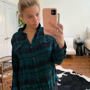 Green plaid top